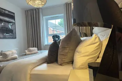 Image de Spacious Modern 3 Bedroom House