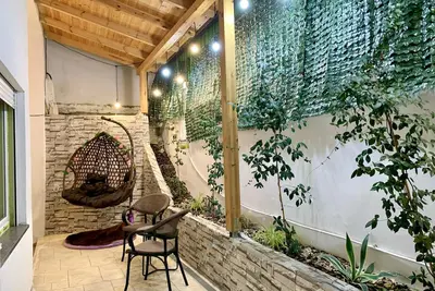 Image de Modern family-sized condo with private veranda-5 min to the lake