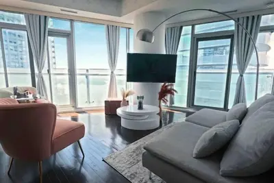 Image de Stylish Toronto Suite with Cn Tower/Lake Views