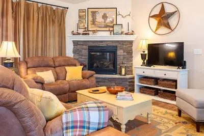 Image de Quiet Paradise Family Home With A View