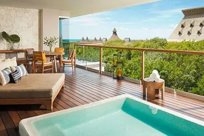 Image de Luxurious New Year's Eve Getaway: Luxxe Villa & Free Golf-Riviera Maya