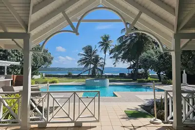 Image de 'Bago Breeze' a blissful 4-bdrm villa by the Sea
