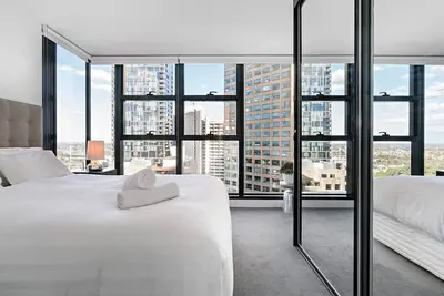 Image de Central Sky High Living on Little Collins