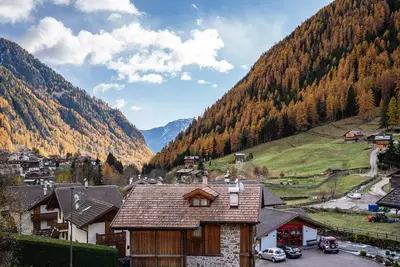 Image de Appartement 'Casa Vacanza Peter Val Di Rabbi' avec vue sur la montagne, jardin partagé et Wi-Fi