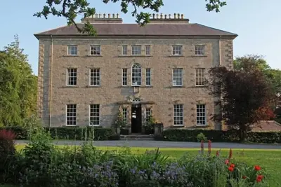 Image de Coopershill House. Georgian elegance since 1774\n\n