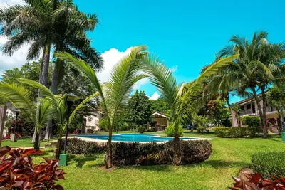 Little Dreams Charming Ground Studio