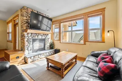 Image de Tree Tops | Private Hot Tub & Ski In\/Ski Out