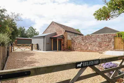 Image de Bumblebee Cottage, family friendly, with a garden in Bradford-On-Tone