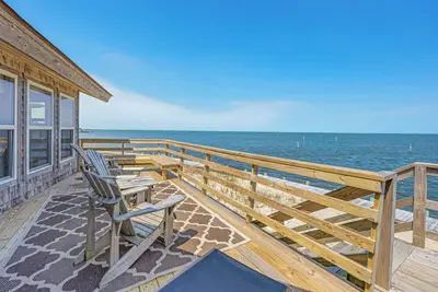 Image de Soundfront Dog Friendly Home w/ Smart TVs, Cmty Marina, Grill, Beach Nearby