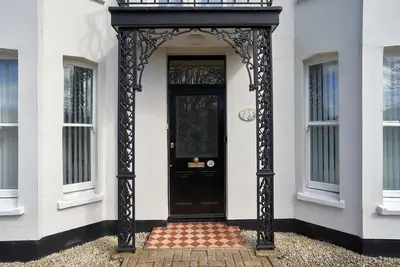 Image de A Stunning Ground Floor Apartment