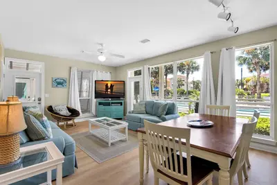 Image de Destiny Beach Villas 11b – Beach Steps, Pool Front, Private Lake Balcony