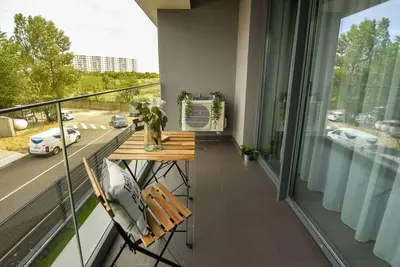 Image de Elegance | Cloud9 Modern Apt