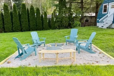 Image de Unique  Stay - Kayaks - Ping-Pong - Firepit - Charles Mill Lake