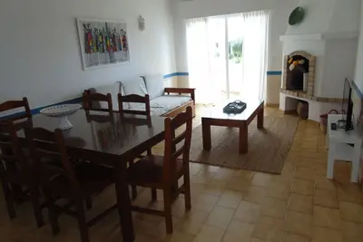 Image de Two-bedroom House w/ Barbecue - V103a