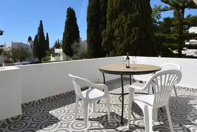 Image de Two-bedroom Apartment w/ Great View - A009