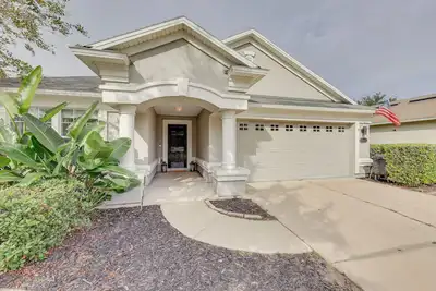 Image de Private Patio + Lake View: Fruit Cove Home