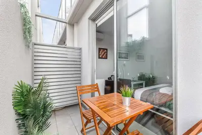 Image de Nicholsons Nest Balcony Studio in Funky Fitzroy