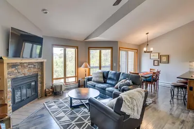 Image de 6 Mi to Winter Park: Mtn-View Condo w/ Balcony!