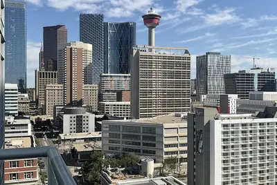 Image de Modern Gem on the Park -D/T-Heated Parking - Restaurants/Shops at your doorstep