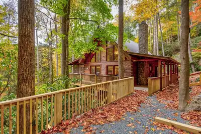 Image de Bucks Cabin - minutes from downtown, pet friendly!
