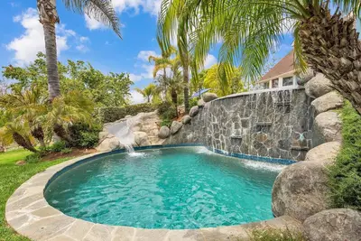 Image de The Splash Zone - two pools & a waterslide!