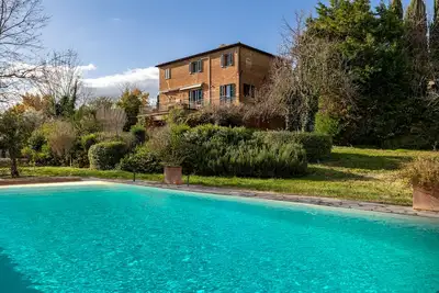 Image de Amazing Villa Near The Lake With Pool, Castiglione del Lago, Italy