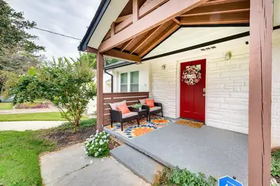 Updated Atlanta Home ~ 5 Mi to Downtown!
