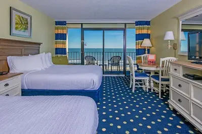 Image de Oceanfront Luxury Deluxe Room 4th Flr