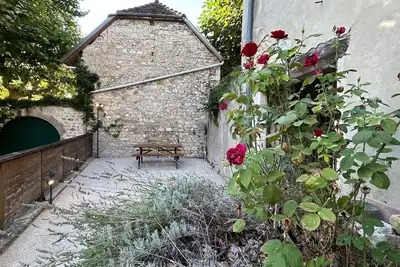 Image de Domaine Cysaril - Gites 4 étoiles  Au Pied Du Grand Colombier avec bain nordique