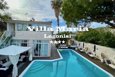 Image de Private 1st floor villa, with pool, jacuzzi, across the beach with mountain view