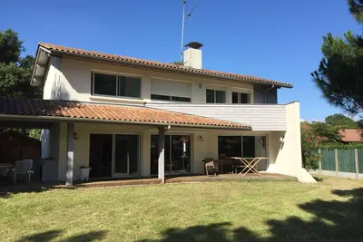 Image de Spacieuse maison familiale 11 pers. avec jardin près du port de Capbreton
