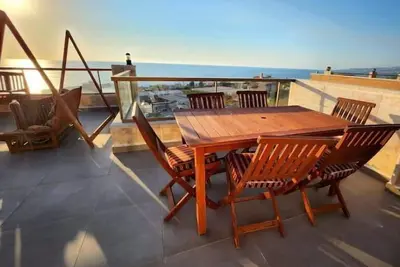 Image de Luxury Duplex 430m2 180° Sea/Bay View, Family-friendly, 1 minute far from beach\n
