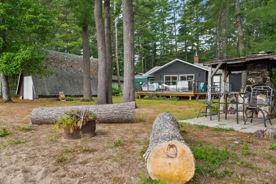 Image de Whispering Pines Lakefront Haven