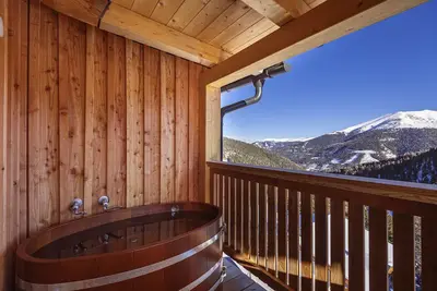 Apartment for up to 8 persons & Hot Tub