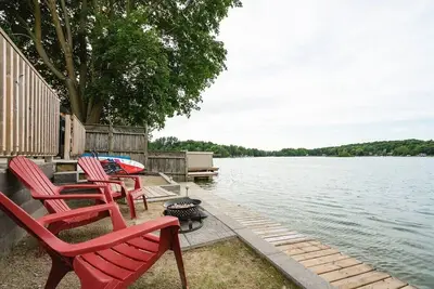 Image de Scenic Waterfront Cottage Retreat - Firepit & Bbq