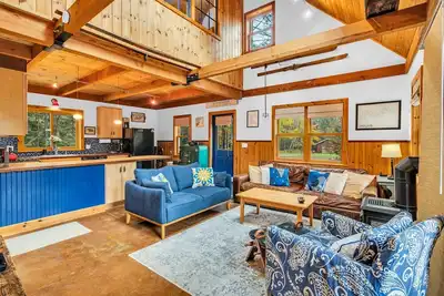 Image de 4 Minutes From Sunday River, Hot Tub, Dog & Family Friendly, Stocked Kitchen