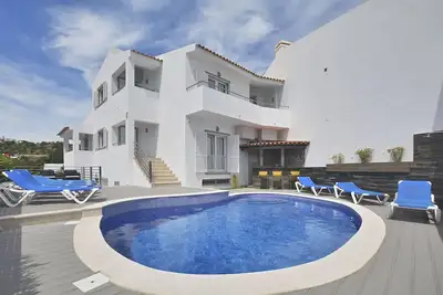 Image de Luxury 5 Bedroom Villa with private pool Walking Distance to Old Town & Marina!