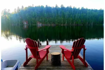Image de Retraite au Lac Bancroft : Nature, Tranquillité & Aventure