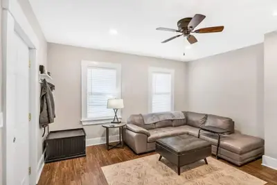 Image de 1br Apt. in Quiet Maynard - Travel Nurse Friendly