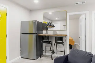 Image de Comfortable Compton 2 Bed Apt 1