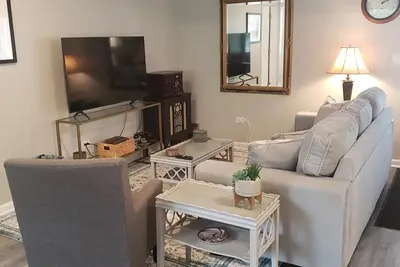 Image de Newly Remodeled 2br 2ba Home ★ Close to Barrington