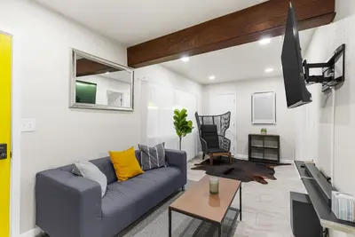 Image de Comfortable Compton 2 Bed Apt 2