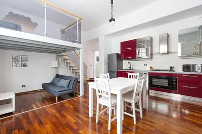 Image de Cozy studio apartment on two levels, complete with all the main comforts located on the ground floor of a milanese building, in a good logistic position as a base for visiting Milan! Piazza V Giornate, the Ied Design Institute and the Mangiagalli Hospital