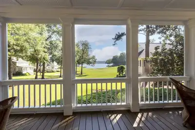 Image de Burke's Place #9 - Great Waters 3 Br Cottage With Spectacular Lake & Golf views!