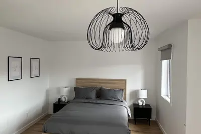 Image de Brand new Ski in/Ski out Family Chalet Sleeps 10 in Mont Blanc, Quebec