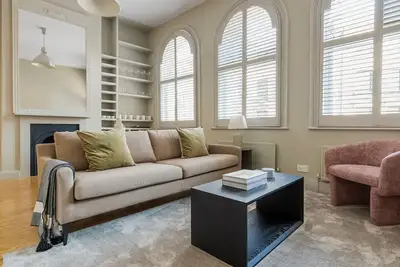 Image de Fantastic Farringdon 2br w/ High Ceilings, nr Dining, by Blueground