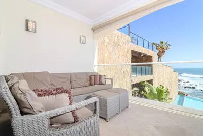Image de Spacious-LasOlasCondo-Pools&Jacuzzis-3br-Rosarito