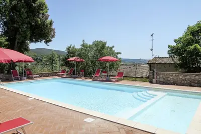 Image de Agréable appartement pour 6 personnes avec piscine, Wifi, Tv, terrasse et animaux admis