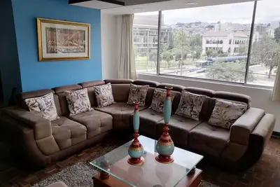 Image de Departamento Céntrico Cercano a Sitios Iconicos Quito