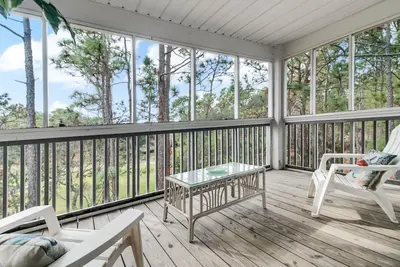 Image de Perfect for Family Stays- Wonderful 2 Br condo, w/ Pool in the St James Community